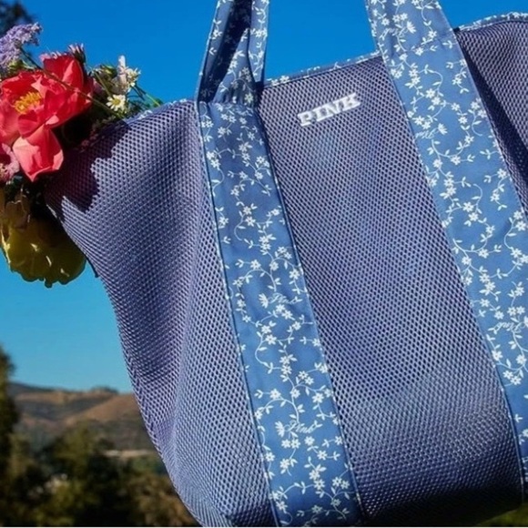 PINK Victoria's Secret Blue Floral Tote Bag - Picture 1 of 7